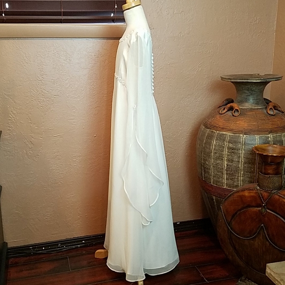 Handmade first communion dress - Picture 3 of 6